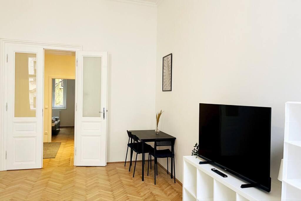 City-center-apartment Hip Area, Big & New Apartmán